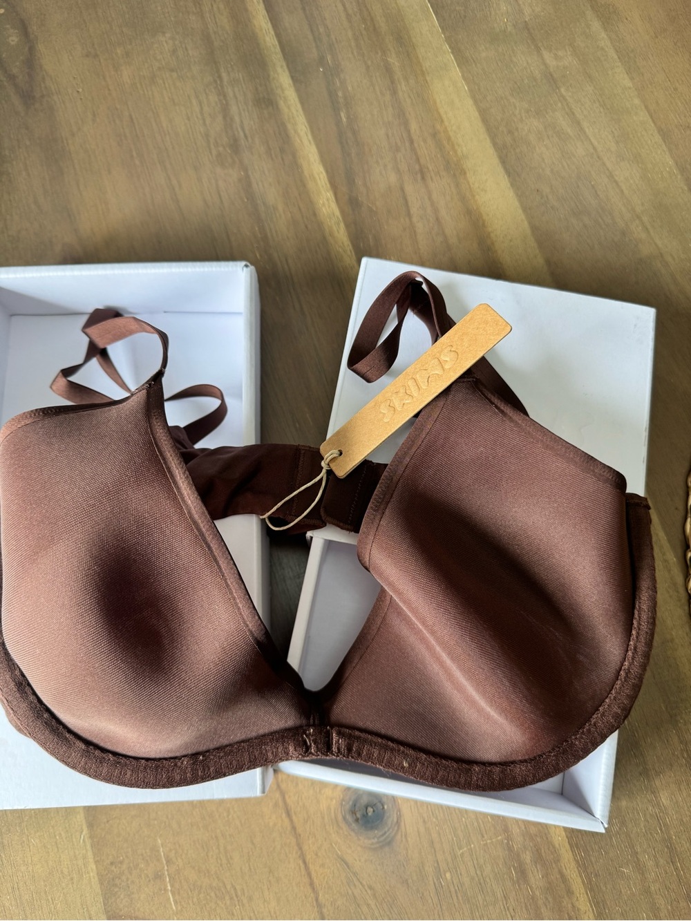 SKIMS Chocolate Brown Smooth Underwire Bra
